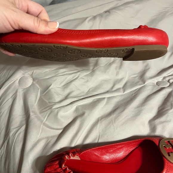 Tory Burch brought for $199 on sale for $150.00 - Picture 10 of 11